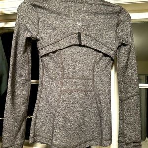 Woman’s  lulu lemon Define Jacket